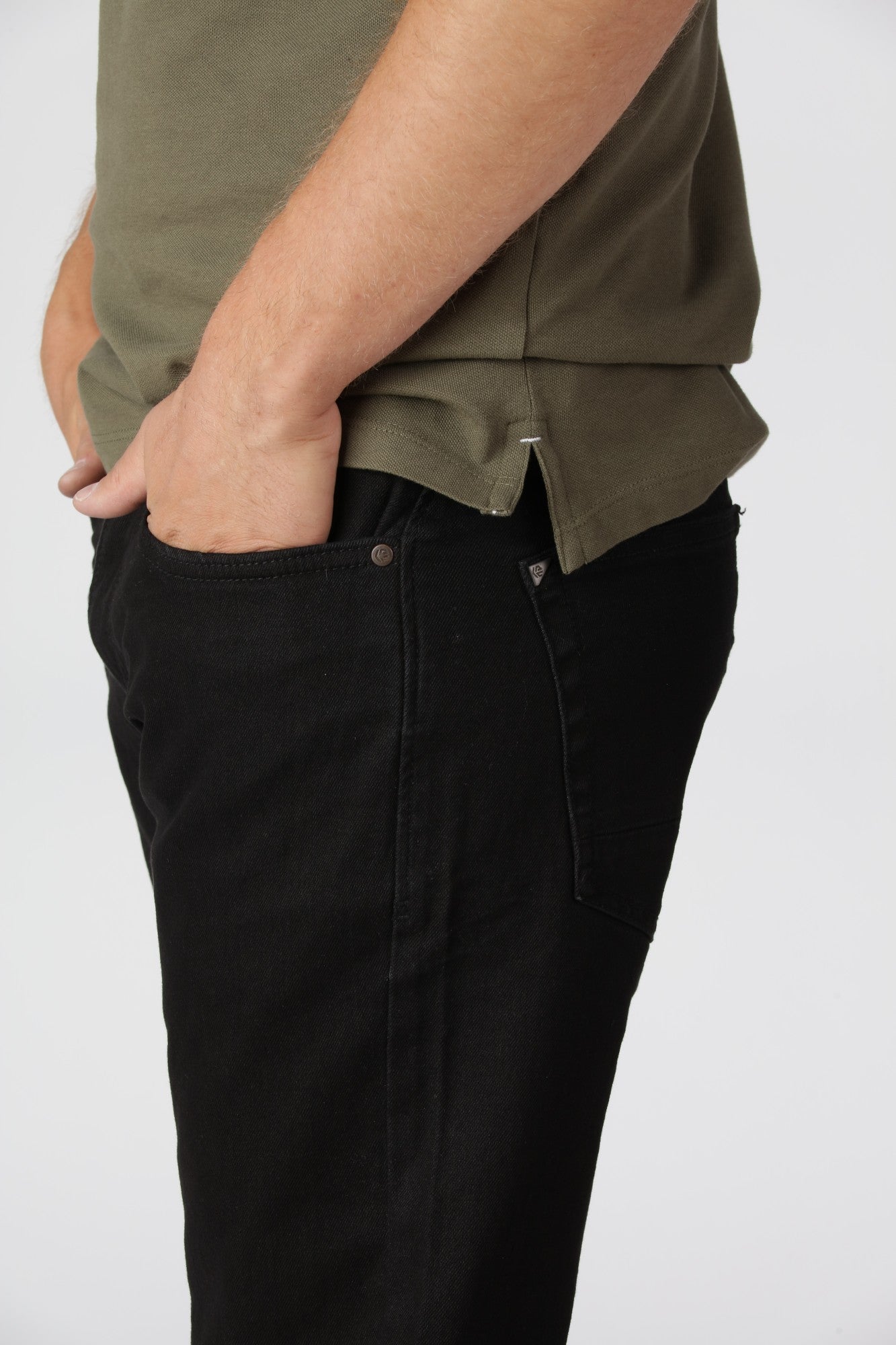 Jeans Tony, Ultra Sort